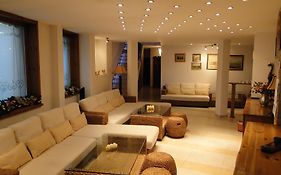 Guest House Chicho Tsane